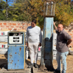 Del desarmadero al rescate histórico: recuperan antiguos surtidores de combustible de San Pedro