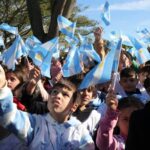 Día de la Bandera con la promesa de lealtad de cientos de alumnos de cuarto grado