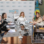De San Nicolás a toda la provincia: avanza un proyecto para multar y compactar motos con escape libre