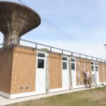 Continúa la instalación de los nuevos consultorios externos: avanza la construcción de los accesos y la recuperación del espacio público lindero